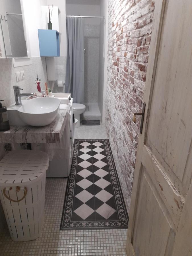 Casina Centotrecento-Romantic & Quite Apartment- ボローニャ エクステリア 写真