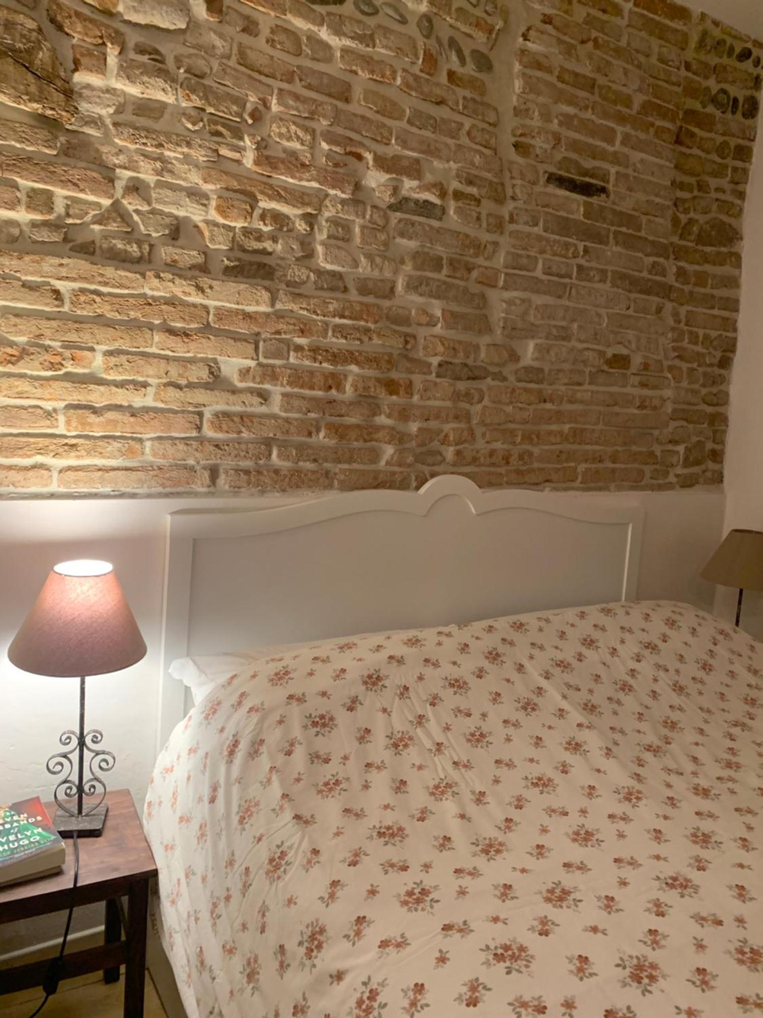 Casina Centotrecento-Romantic & Quite Apartment- ボローニャ エクステリア 写真